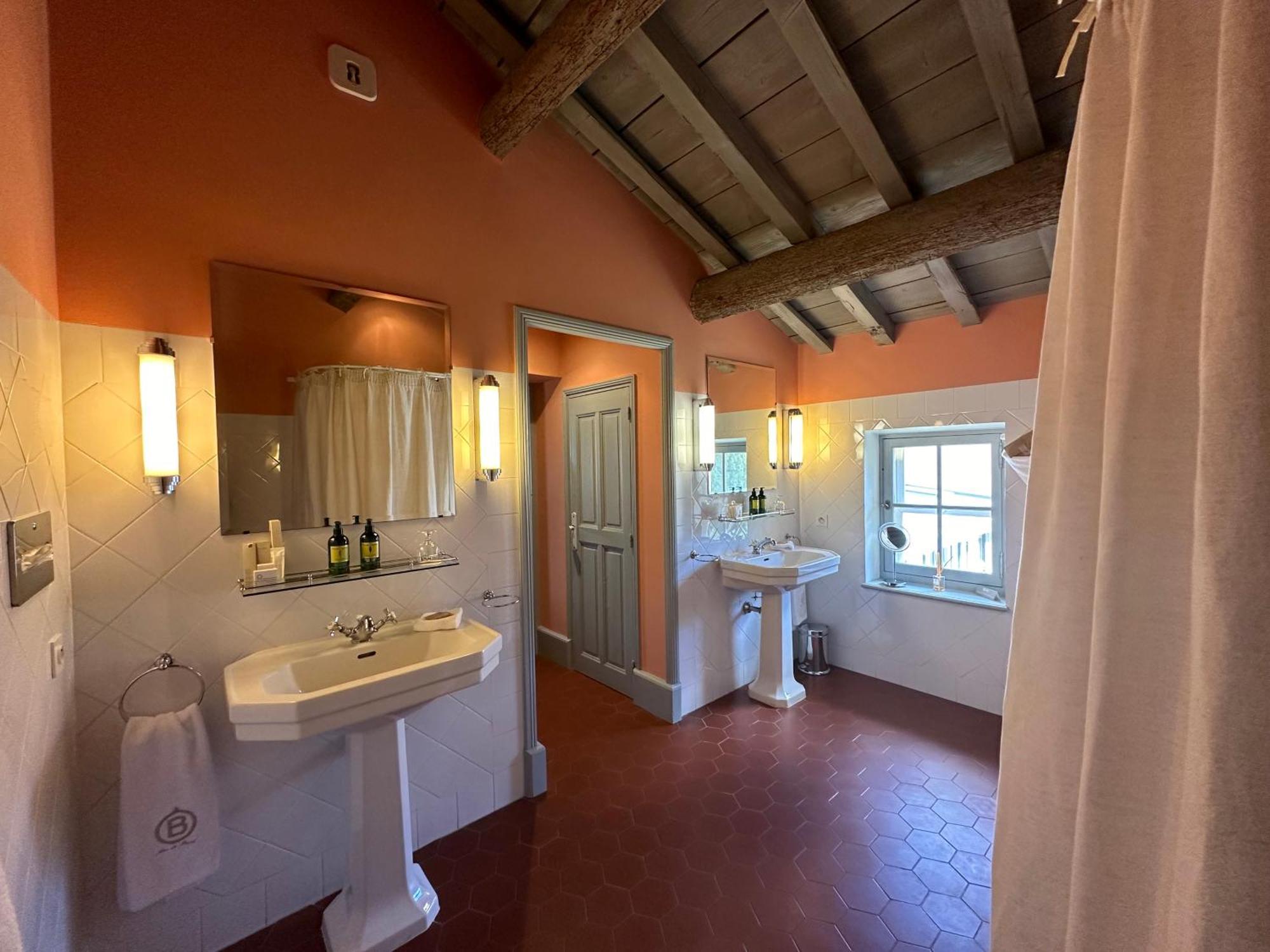 De Peint - Et Restaurant Hotel