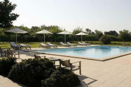 De Peint - Et Restaurant 5* Arles